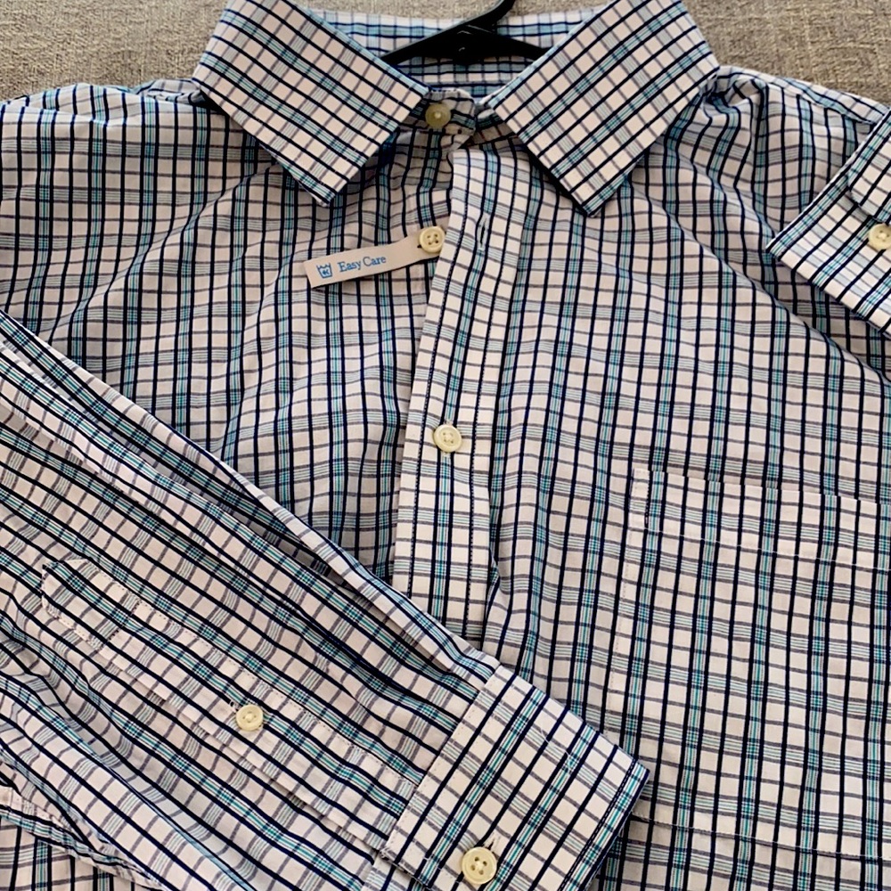 Croft and Barrow Men’s dress shirt